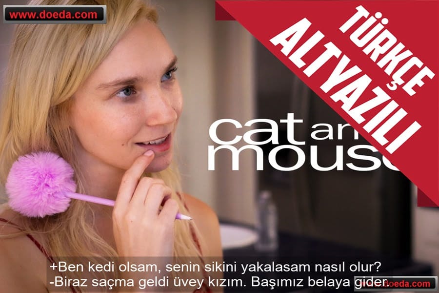 Garip Düşleri Olan Güzel Ama Aptal Üvey Kızına Edepsiz Şeyler Yaşattı